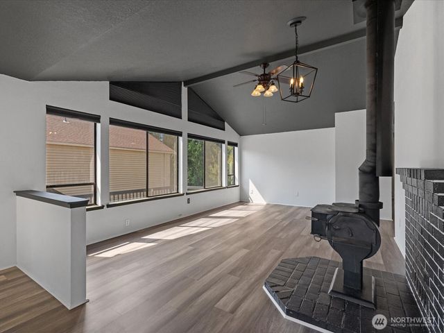 9408 1st Drive SE, Everett, WA 98208