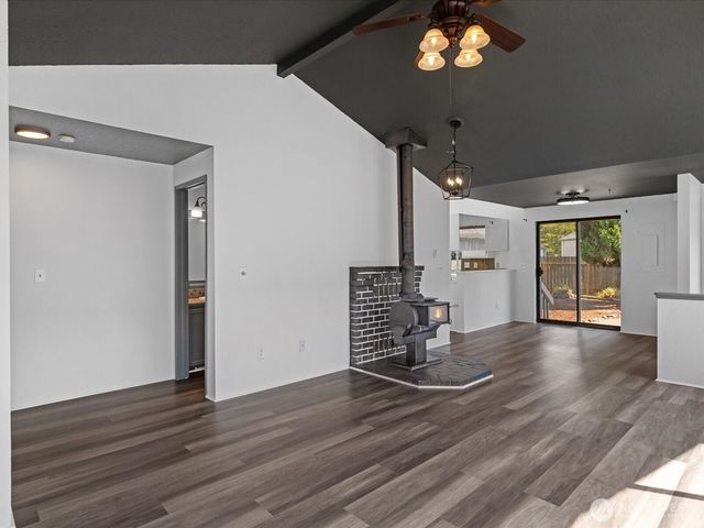 9408 1st Drive SE, Everett, WA 98208