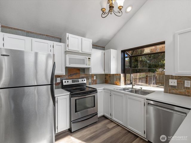 9408 1st Drive SE, Everett, WA 98208
