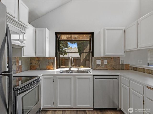9408 1st Drive SE, Everett, WA 98208