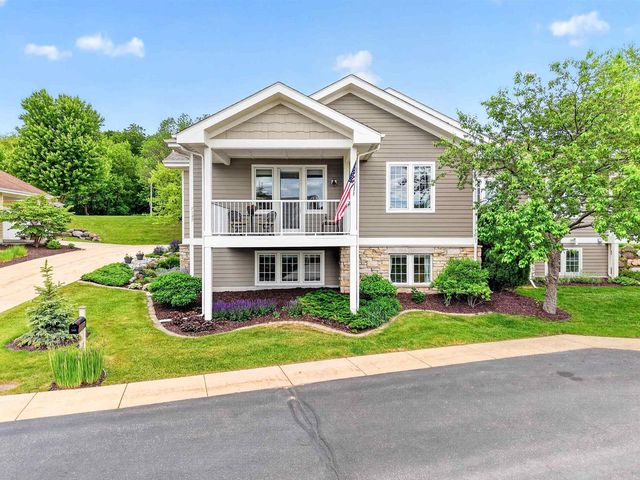 7242 Lily Lane, Middleton, WI 53562