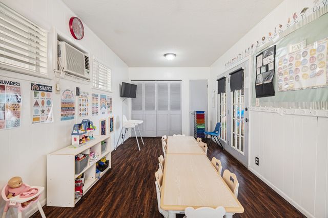 3025 E HOUSTON Street, Paris, TX 75460