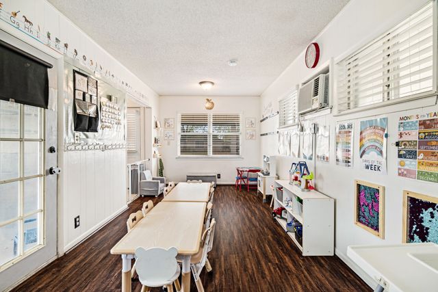 3025 E HOUSTON Street, Paris, TX 75460