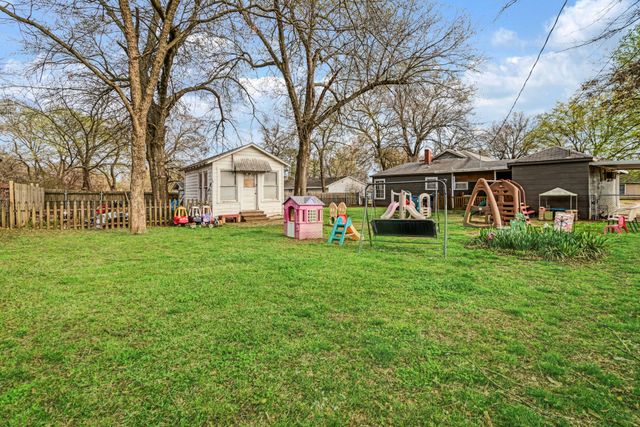 3025 E HOUSTON Street, Paris, TX 75460