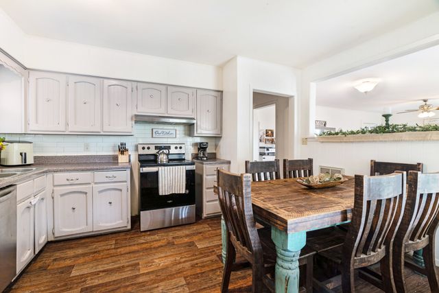 3025 E HOUSTON Street, Paris, TX 75460