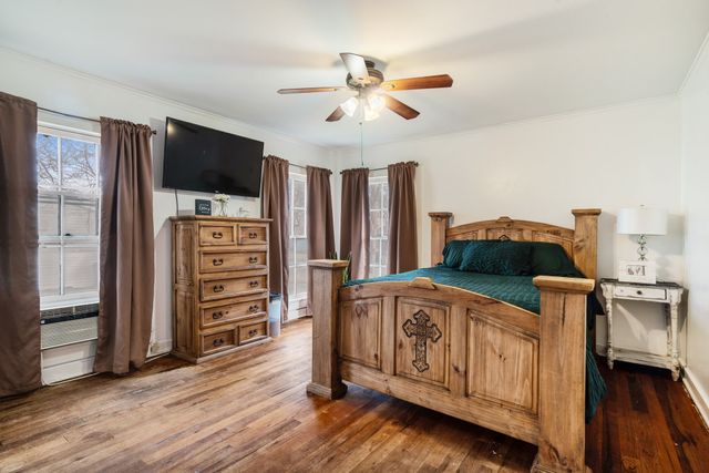 3025 E HOUSTON Street, Paris, TX 75460