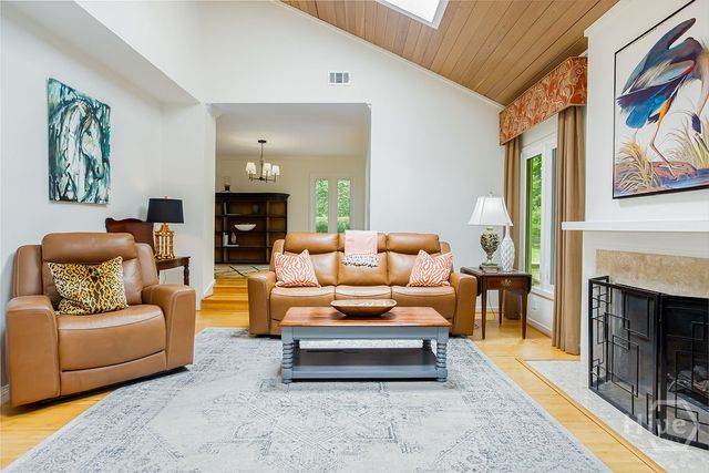 2 Bray Lane, Savannah, GA 31411