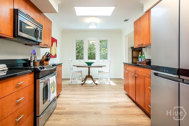 2 Bray Lane, Savannah, GA 31411