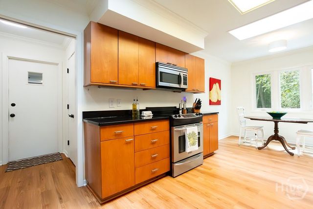 2 Bray Lane, Savannah, GA 31411