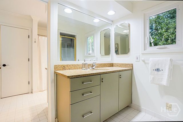 2 Bray Lane, Savannah, GA 31411