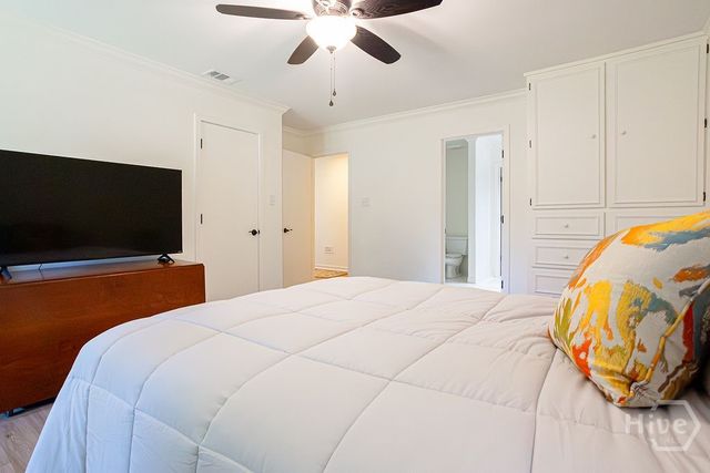 2 Bray Lane, Savannah, GA 31411