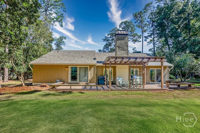 2 Bray Lane, Savannah, GA 31411