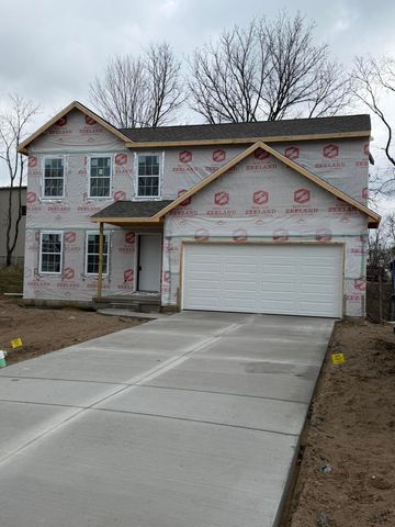 1106 Cedarwood Drive, Greenville, MI 48838