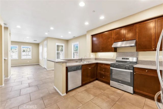 965 Sweetbriar Lane A, Azusa, CA 91702
