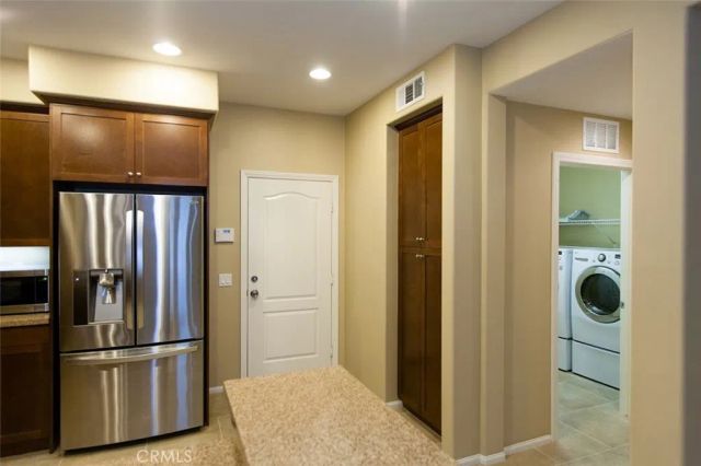 965 Sweetbriar Lane A, Azusa, CA 91702