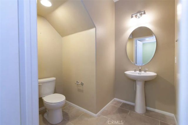 965 Sweetbriar Lane A, Azusa, CA 91702
