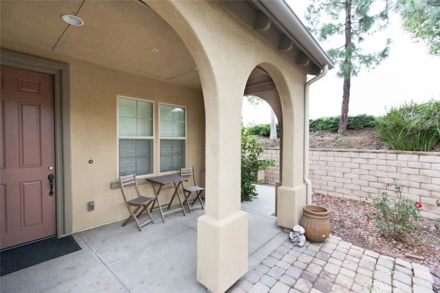 965 Sweetbriar Lane A, Azusa, CA 91702