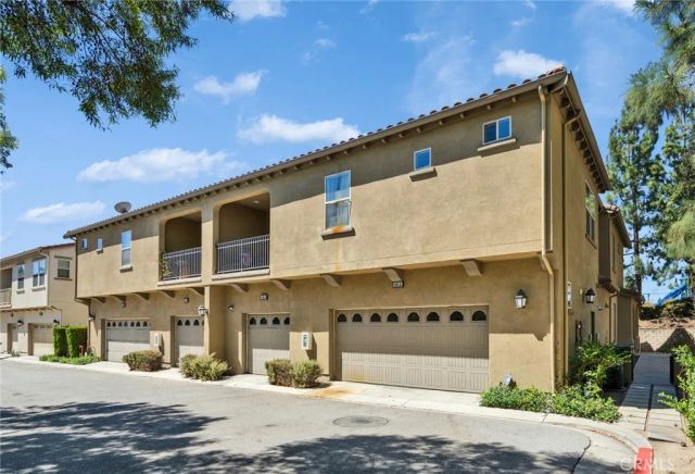 965 Sweetbriar Lane A, Azusa, CA 91702