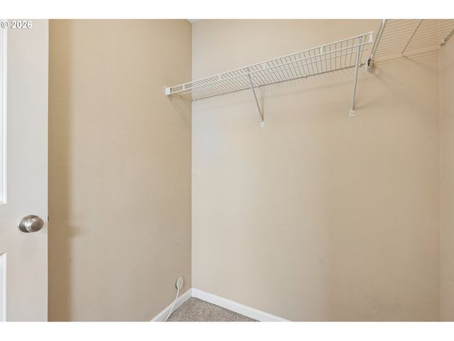 2967 Se COLUMBUS Ave, Hillsboro, OR 97123
