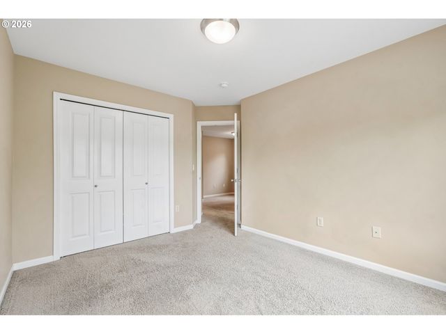 2967 Se COLUMBUS Ave, Hillsboro, OR 97123