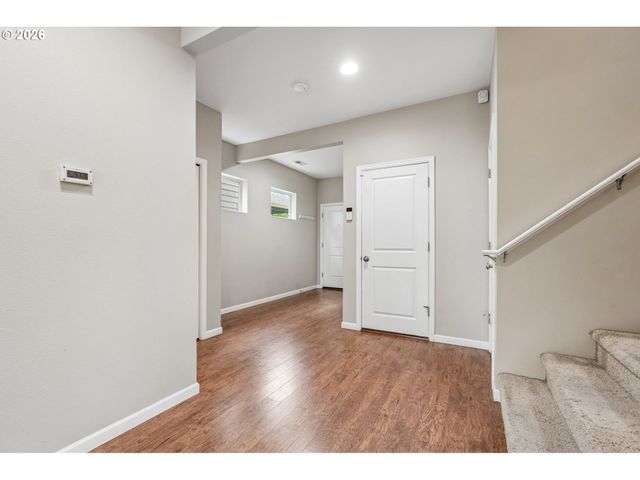 2967 Se COLUMBUS Ave, Hillsboro, OR 97123