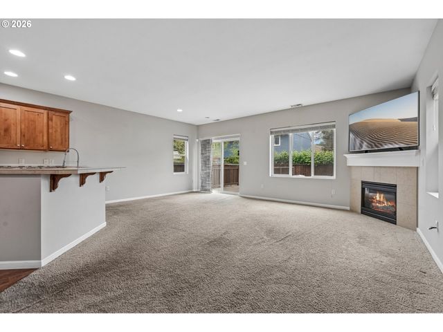 2967 Se COLUMBUS Ave, Hillsboro, OR 97123