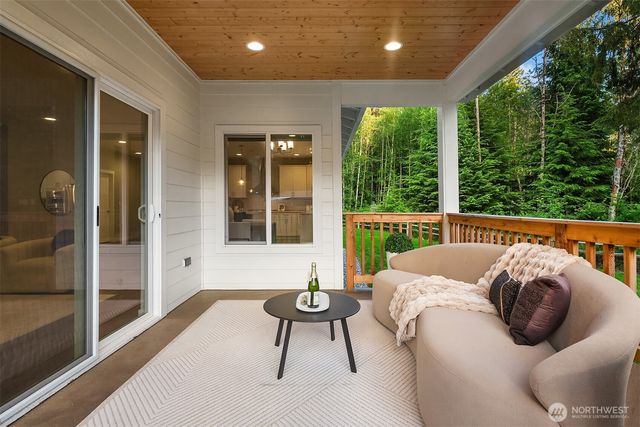 10424 348 Avenue SE, Snoqualmie, WA 98065