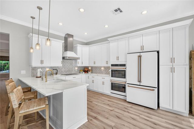 1206 CELEBRATION AVENUE, Celebration, FL 34747