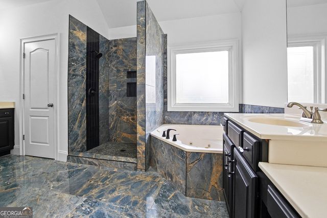 1215 Persimmon Way, Mcdonough, GA 30252