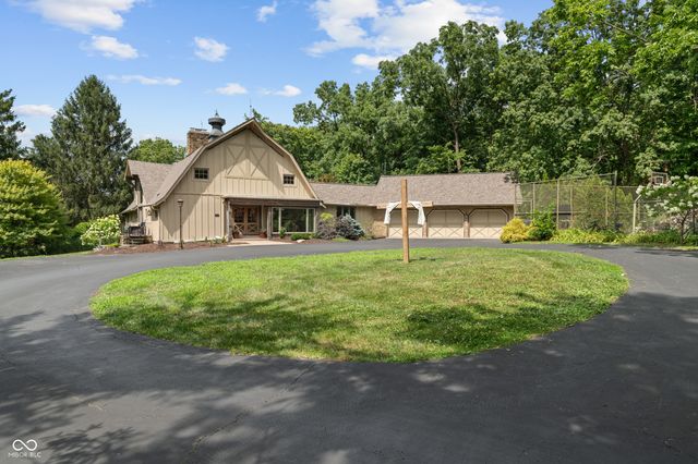 35 Spring Drive, Zionsville, IN 46077