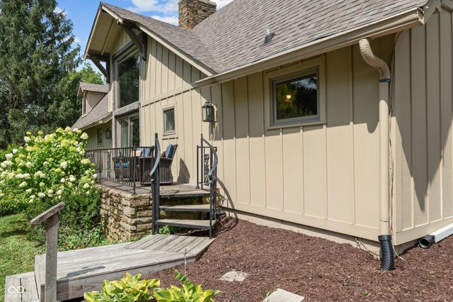35 Spring Drive, Zionsville, IN 46077