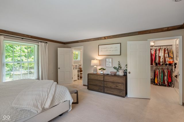 35 Spring Drive, Zionsville, IN 46077