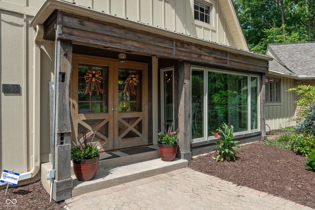 35 Spring Drive, Zionsville, IN 46077