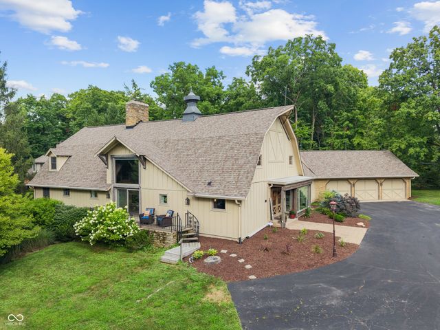 35 Spring Drive, Zionsville, IN 46077