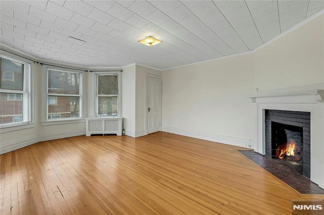 16 Mountain Avenue, Montclair, NJ 07042