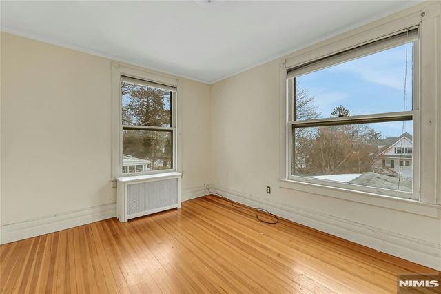 16 Mountain Avenue, Montclair, NJ 07042