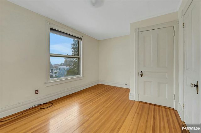 16 Mountain Avenue, Montclair, NJ 07042