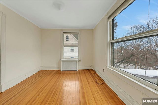 16 Mountain Avenue, Montclair, NJ 07042