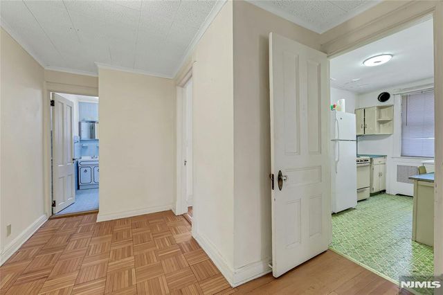 16 Mountain Avenue, Montclair, NJ 07042