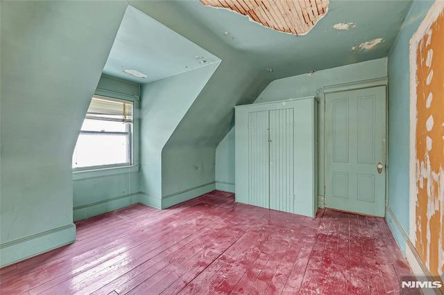 16 Mountain Avenue, Montclair, NJ 07042