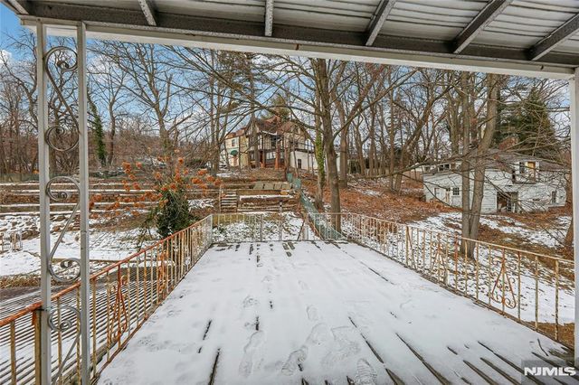 16 Mountain Avenue, Montclair, NJ 07042