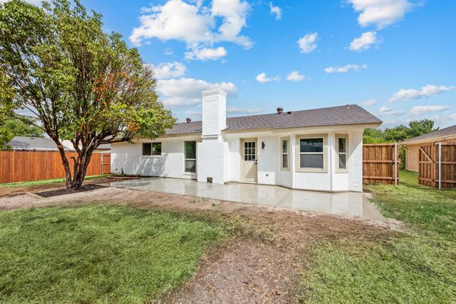 505 Emerson Drive, Euless, TX 76039
