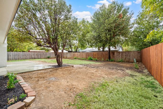 505 Emerson Drive, Euless, TX 76039
