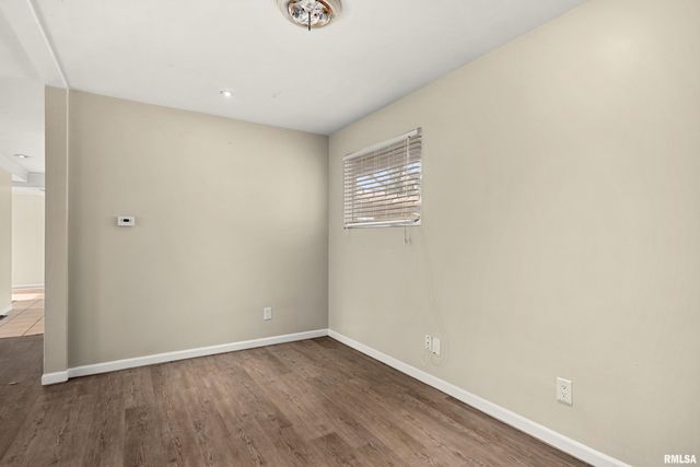 200 CAMPANILE Drive, East Peoria, IL 61611