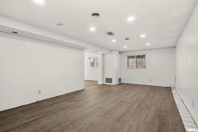 200 CAMPANILE Drive, East Peoria, IL 61611