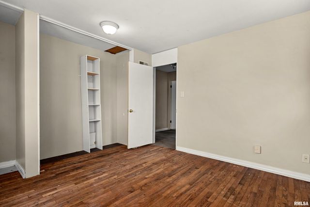 200 CAMPANILE Drive, East Peoria, IL 61611