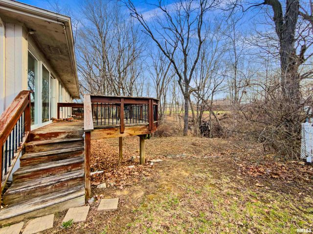 200 CAMPANILE Drive, East Peoria, IL 61611