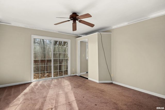 200 CAMPANILE Drive, East Peoria, IL 61611