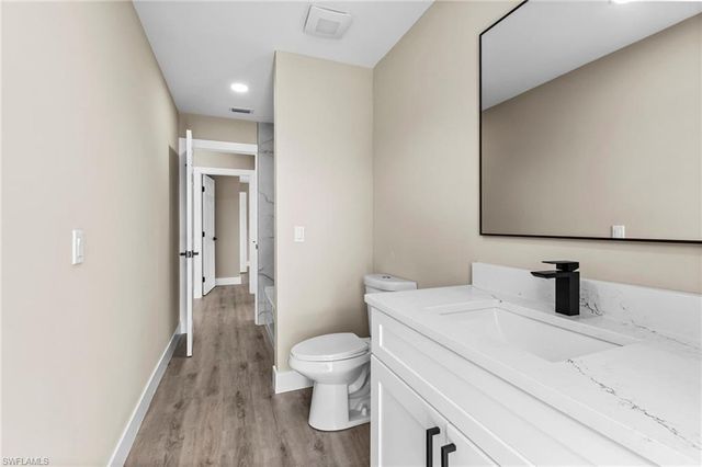 920 SE 16th TER, Cape Coral, FL 33990