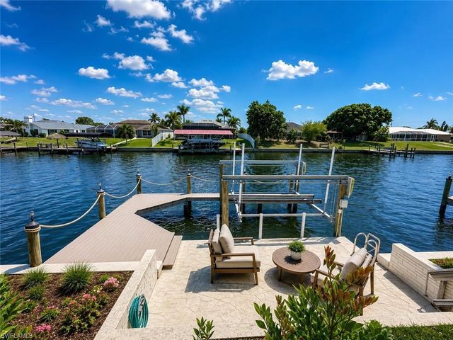 920 SE 16th TER, Cape Coral, FL 33990